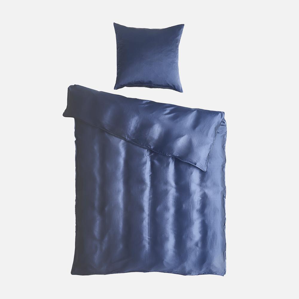 Mørkeblåt Butterfly Silk sengesæt i 100% morbærsilke fra Home Feeling