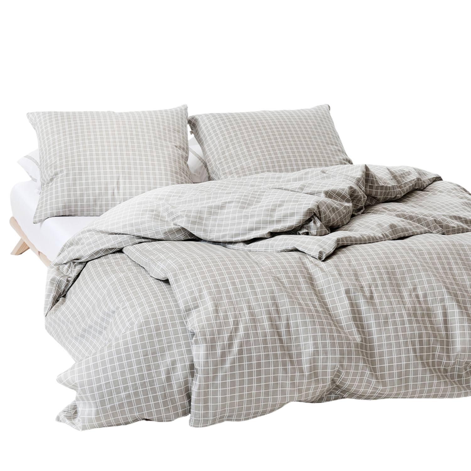 Beige Snooze allergivenligt sengetøj med ternet mønster, GOTS-certificeret
